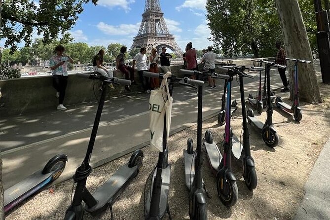 Paris City Tour by E-Scooter with Fun Guide (Small groups) - Tuileries, Champs-Elysées, and the Arc de Triomphe