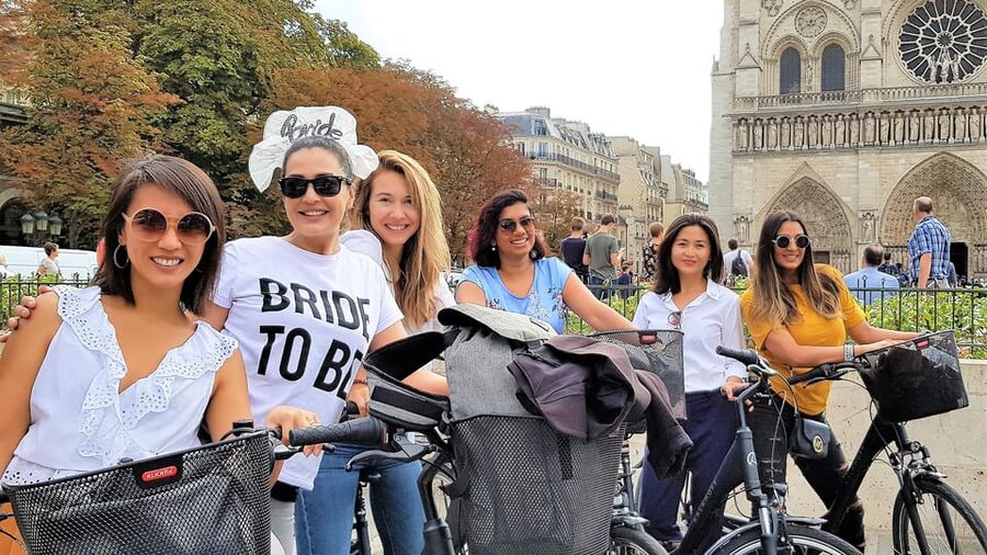 Paris: City Treasures Bike Tour - From City Hall to the medieval islands