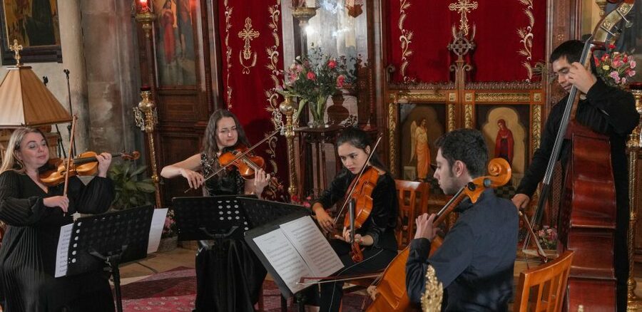 Paris: Classical Music Concert in Saint-Julien-le-Pauvre - Saint-Julien-le-Pauvre gives the music its character