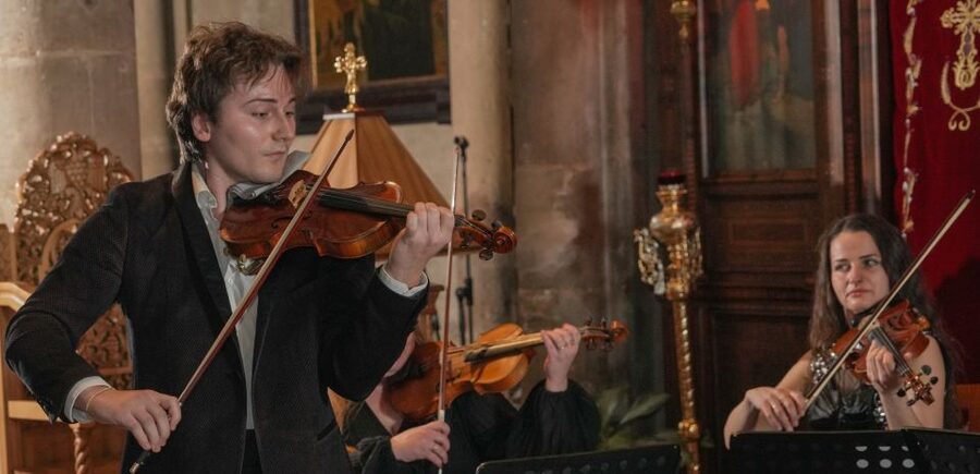 Paris: Classical Music Concert in Saint-Julien-le-Pauvre - Booking, arrival, and useful planning advice