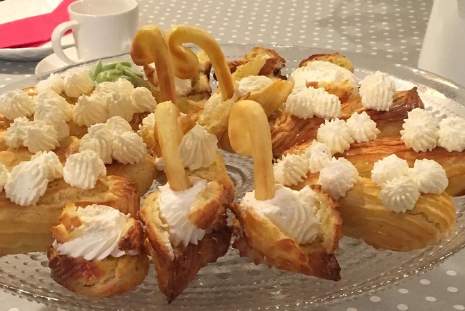Paris Cooking Class: Chocolate Éclairs and Cream Puffs - Why the eight-person limit matters