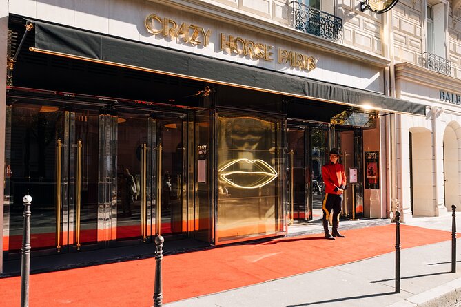 Paris: Crazy Horse Cabaret Show - Entering the theater on Avenue George V