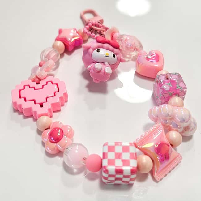 Paris: Create your phone strap, bag or keychain - A One-Hour Kawaii Workshop in Central Paris