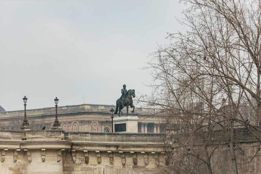 Paris: Cruise on the Saint-Martin Canal and the Seine River - Canal Saint-Martin, locks, and the Hotel du Nord