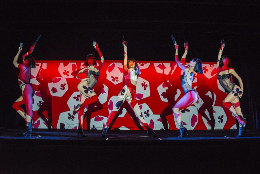 Paris: Dinner at Ginger Restaurant & Show at Crazy Horse - Walking from dinner to Crazy Horse