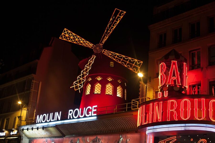 Paris: Discovery Hop-On Hop-Off and Paris by Night Tour - Trocadéro and the Eiffel Tower