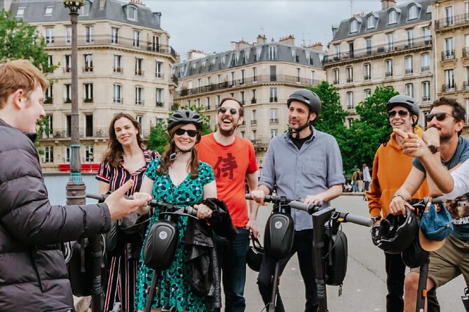 Paris E-Scooter Tour with fun & informative guide (small groups) - The Louvre and Place de la Concorde