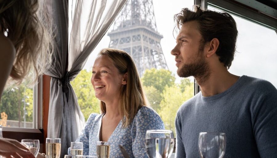 Paris: Early Evening Dinner Cruise on the River Seine - Who will enjoy this 75-minute cruise most?
