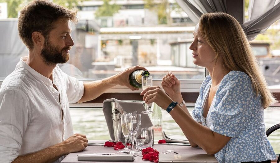 Paris: Early Evening Dinner Cruise on the River Seine - Is $100 a fair price?