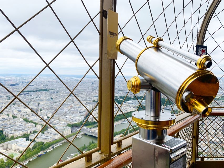 Paris: Eiffel Tower 2nd Floor Access or Summit Access - Getting through security and onto the elevator