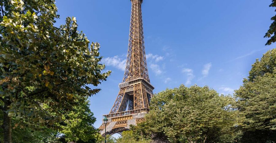 Paris: Eiffel Tower 2nd Floor or Summit Access - Deciding if the summit is worth the extra wait