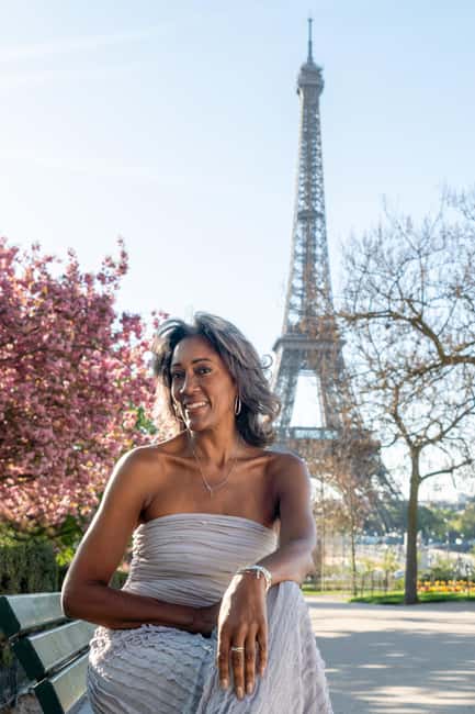 Paris: Eiffel Tower Private Professional Photoshoot - What you receive after the shoot