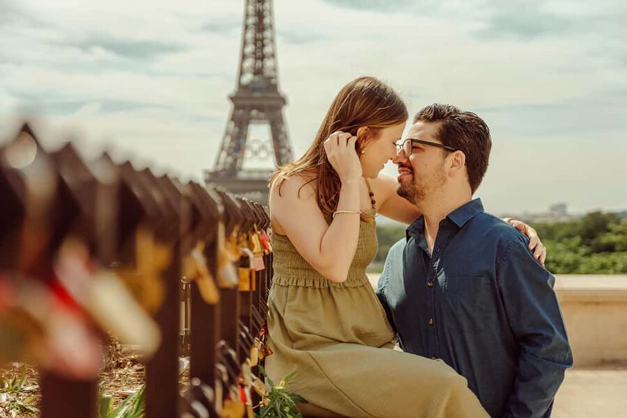 Paris: Eiffel Tower Street Photoshoot - The Eiffel Tower photo stop