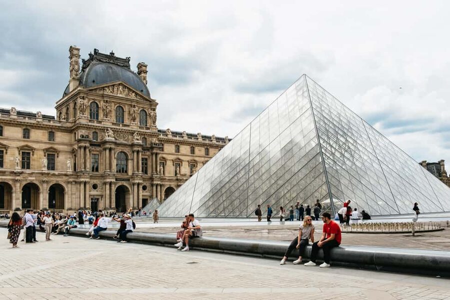 Paris: Emily TV Show Locations Guided Walking Tour - Cour du Commerce Saint-André and the old streets of Saint-Germain