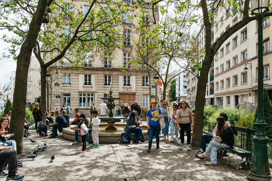 Paris: Emily TV Show Locations Guided Walking Tour - Pont des Arts: one of the walk’s best views