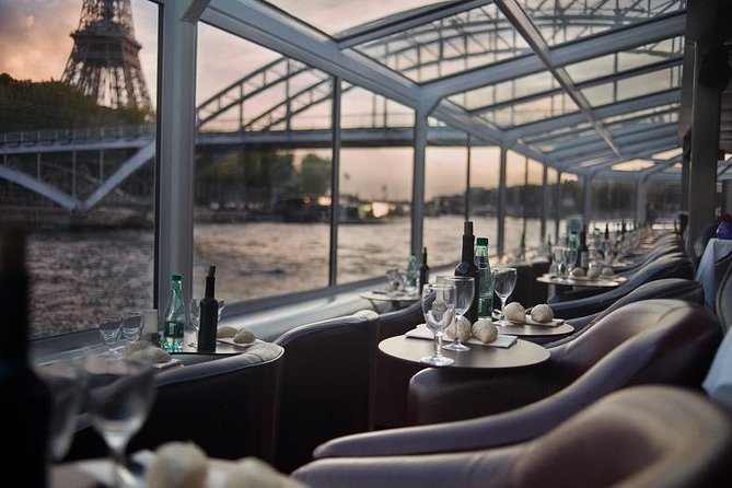 Paris en Scene 3 Course Seine River Dinner Cruise - The Eiffel Tower at its best hour