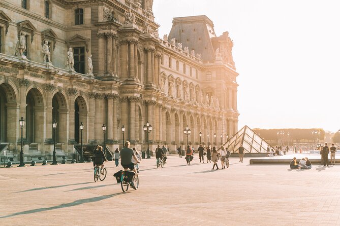 Paris Evening City of Lights Small Group Bike Tour & Boat Cruise - From the Louvre to the Musée d’Orsay