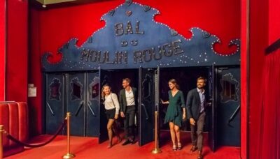 Evening Sightseeing Tour and Moulin Rouge Show