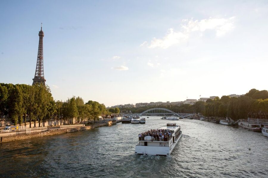 Paris Evening Snapshot Bike Tour - Price, timing, and overall value