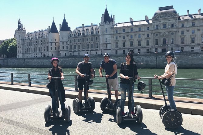 Paris: Experience Segway Top Highlights Small Group 2 Hours - Invalides: a grand starting point with military purpose