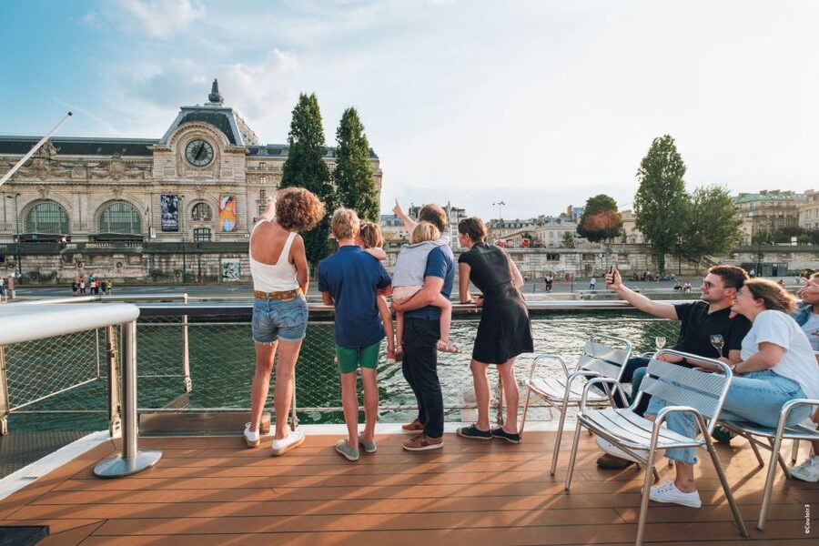 Paris: Family-Friendly River Seine Guided Cruise - Snacks, French crêpes, and practical comfort