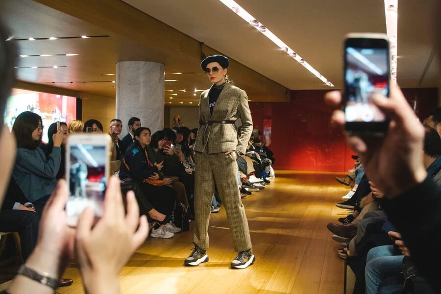 Paris: Fashion Show at Galeries Lafayette Haussmann - Entering Galeries Lafayette Haussmann