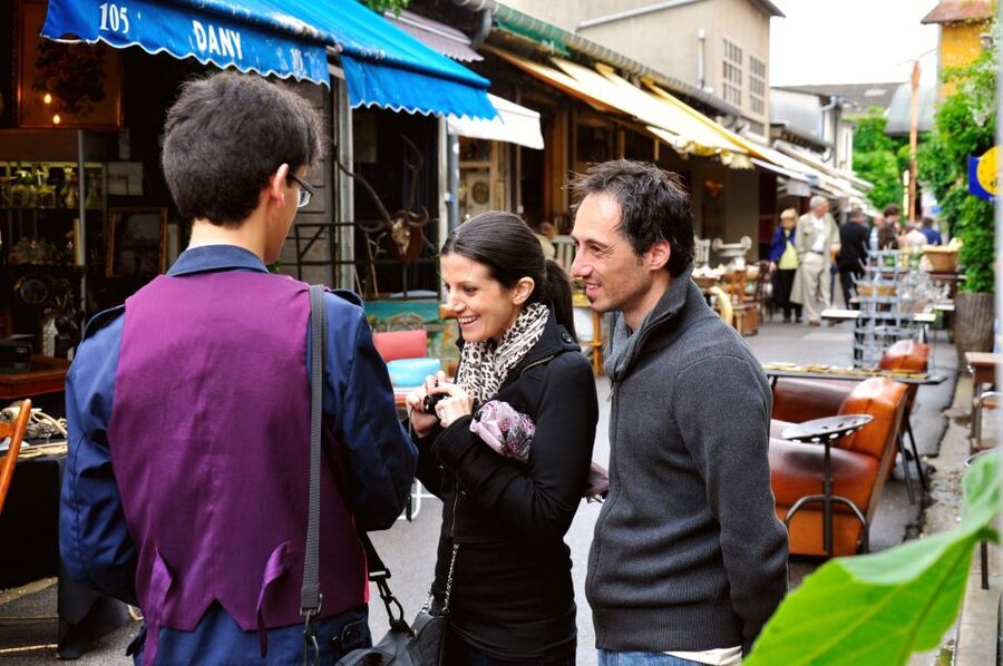 Paris: Flea Market Insider's Tour in Extra-Small Group - Practical details that affect the experience