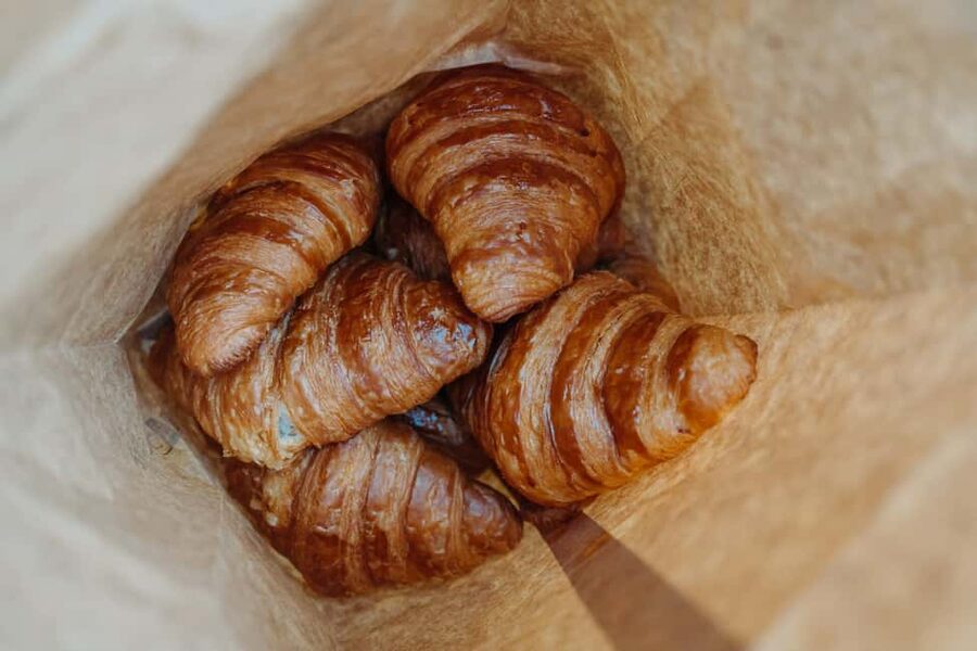 Paris: Food and Wine Tasting Walking Tour in Le Marais - A proper lunch at Les Philosophes