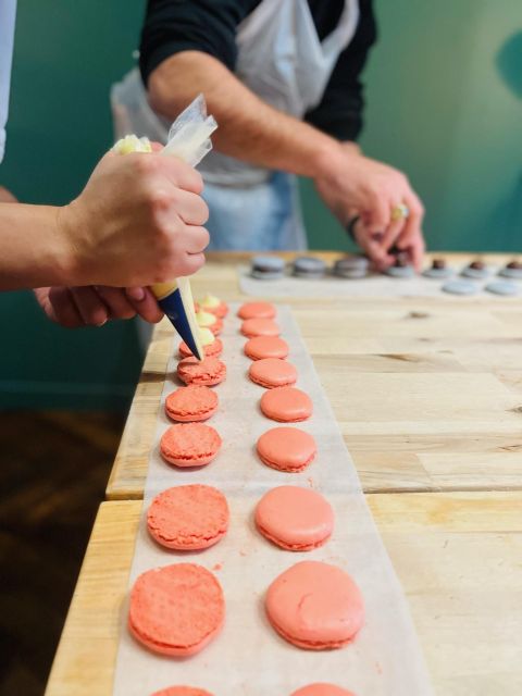 Paris: French Macaron Culinary Class with a Chef - What you take home in the macaron box