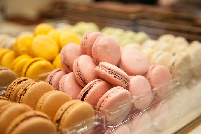 Paris French Sweets Tasting Tour with Pastries and Chocolates - Your guide can make or break the outing