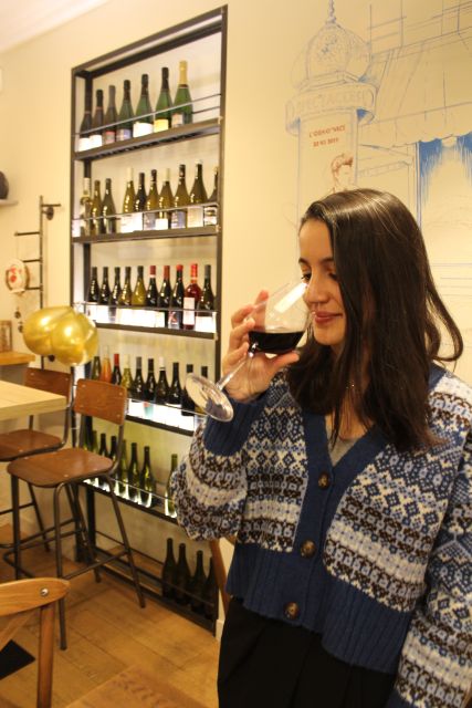 Paris: French Wine and Cheese Guided Tasting - Meeting Simon at L’Oeno’Vice