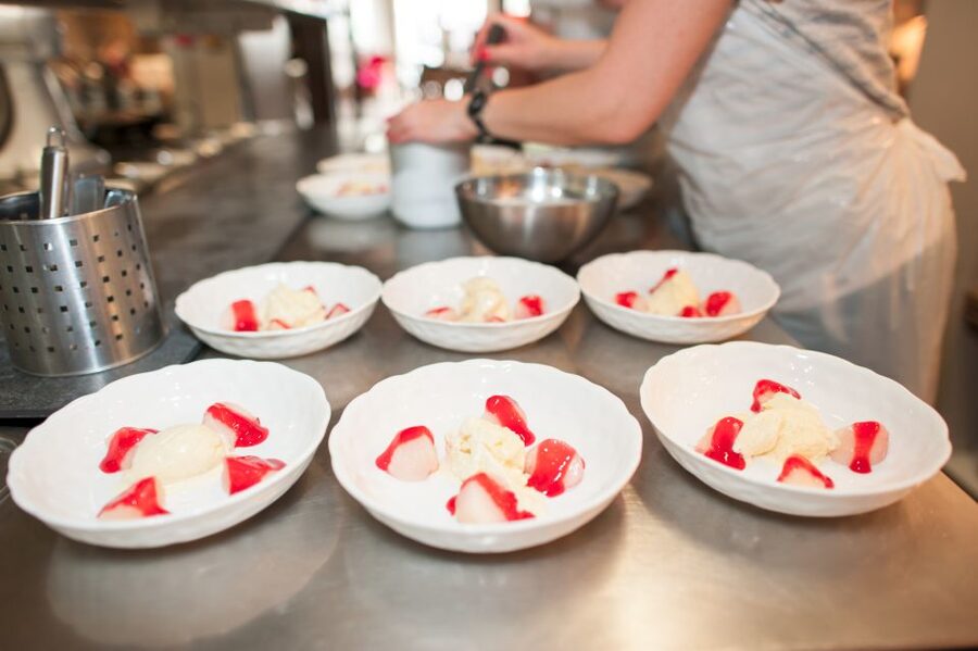 Paris: Full-Day Cooking Class with 3-Course Lunch - The market sets the menu