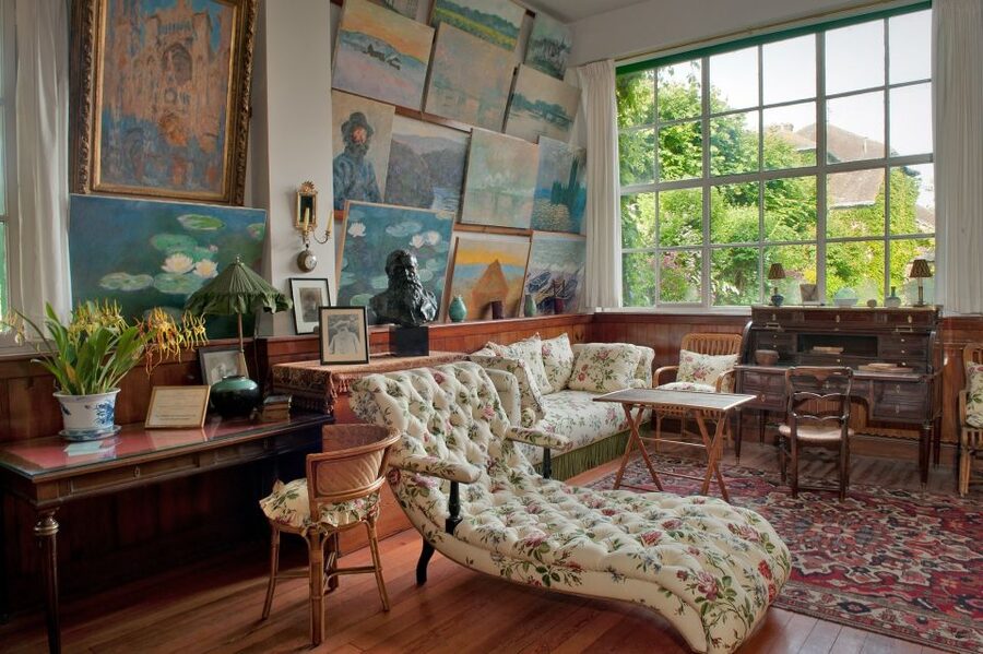 Paris: Giverny & Versailles Small Group or Private Tour - Is $377 a fair price?