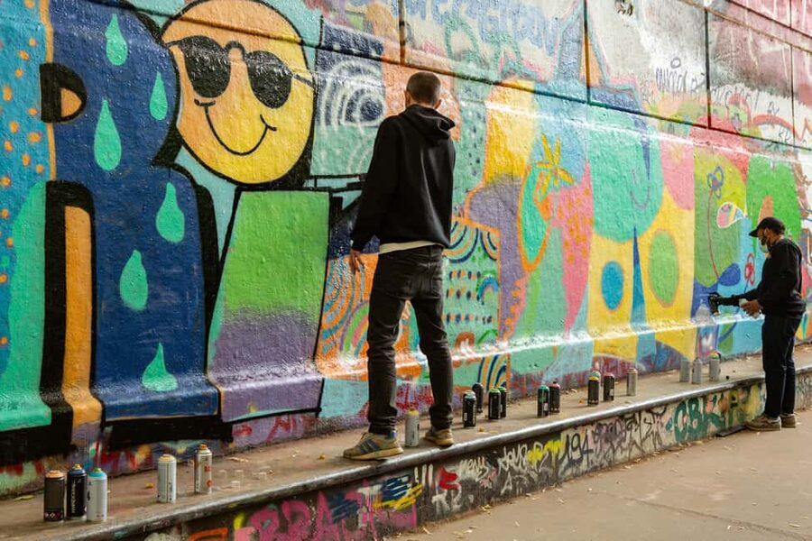 Paris: Graffiti and Street Art Workshop - From Paris sightseeing to making your own mural
