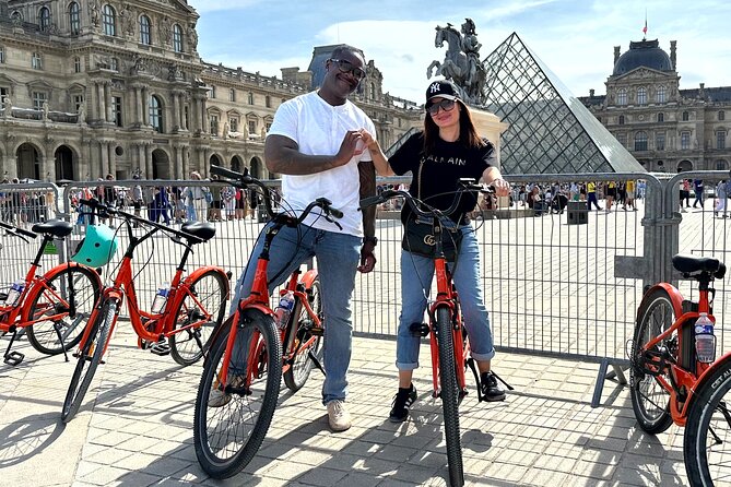 Paris Guided City Sightseeing Tour by Bike or E-Bike - Eiffel Tower, Trocadéro, and the western monuments