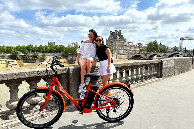 Paris Guided City Sightseeing Tour by Bike or E-Bike - Place de la Concorde and Palais Garnier