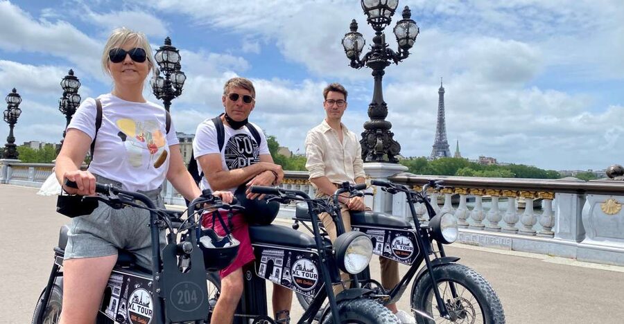 Paris: Guided City Tour by Electric Bike - From the Louvre to the Île de la Cité