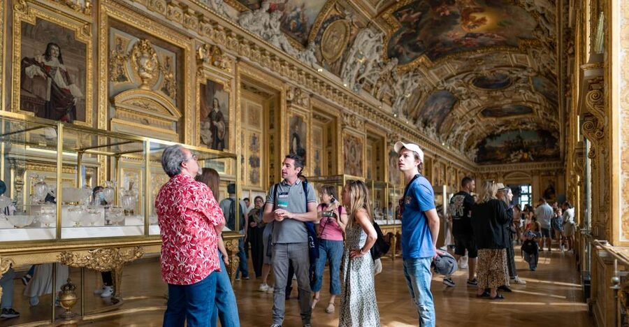 Paris: Guided Tour of the Must-Sees of the Louvre Museum - Mona Lisa, Venus de Milo, and Winged Victory
