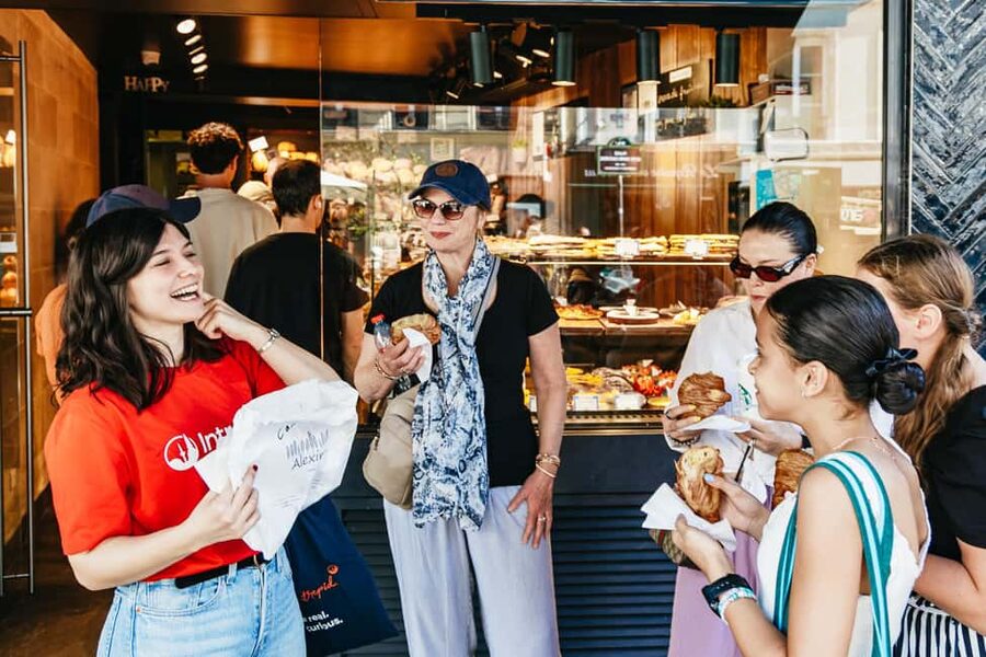 Paris: Hidden Gems of Montmartre with Local Guide - Artists’ homes, cafés, and the stories between them
