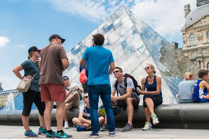 Paris Highlights Bike Tour: Eiffel Tower, Louvre and Notre-Dame - The Louvre and Musée d’Orsay from the outside