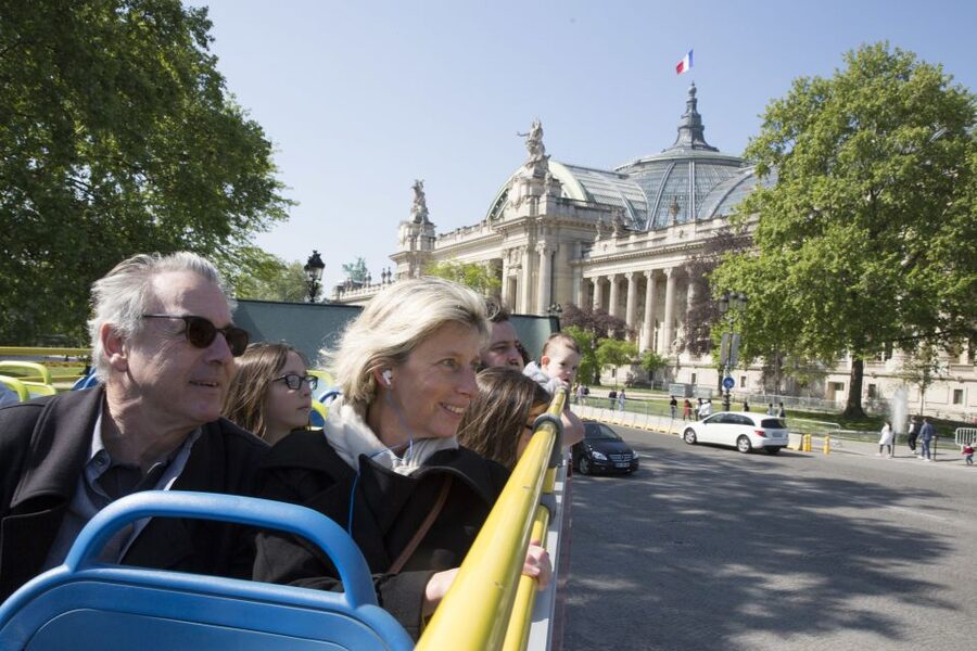 Paris: Hop-on Hop-off Bus Tour & Seine Cruise Bundle Tour - What this Paris bus and boat pass actually gives you