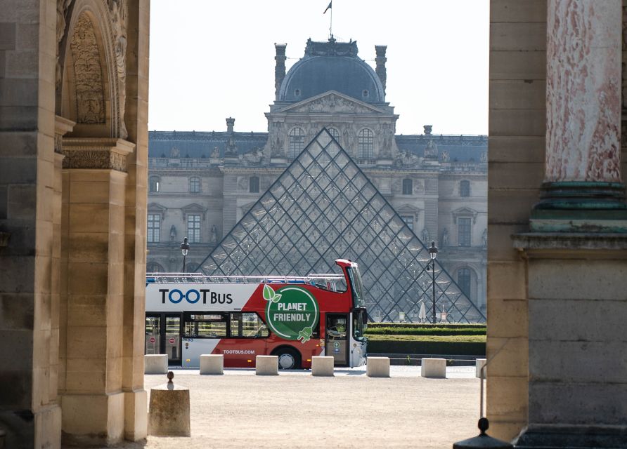 Paris: Hop-on Hop-off Bus Tour & Seine Cruise Bundle Tour - Pont Alexandre III, Invalides, and the return to Opéra