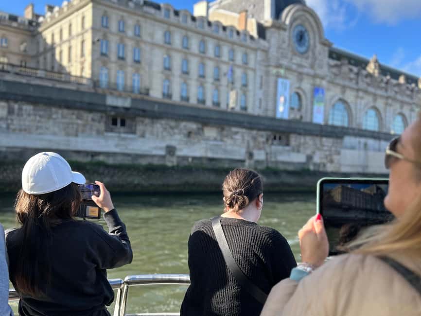 Paris: Hop-On Hop-Off Seine Cruise Pass with 9 Stops - Invalides, Pont Alexandre III, and the return loop
