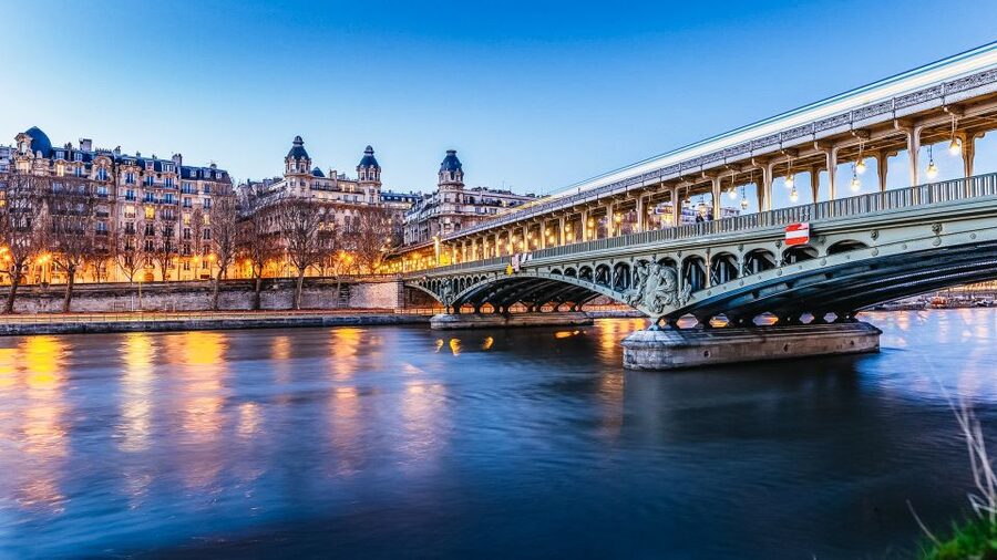 Paris: Illuminated Evening River Cruise & Waffle Tasting - FAQ