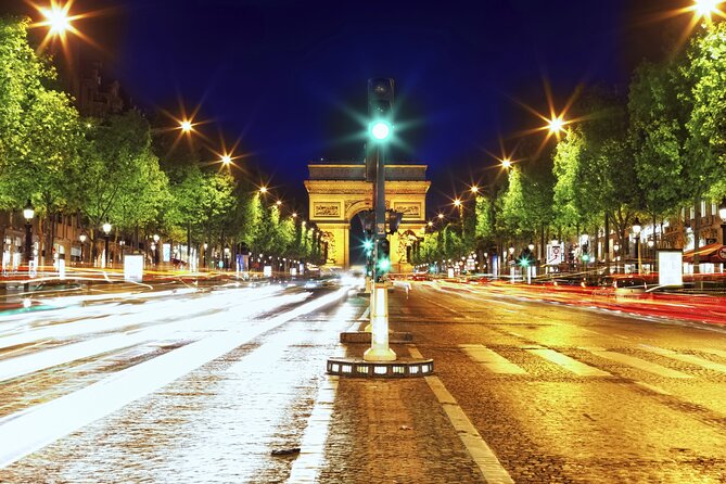 Paris Illuminations Tour with Moulin Rouge Show and Cruise Option - Montmartre and the Moulin Rouge arrival