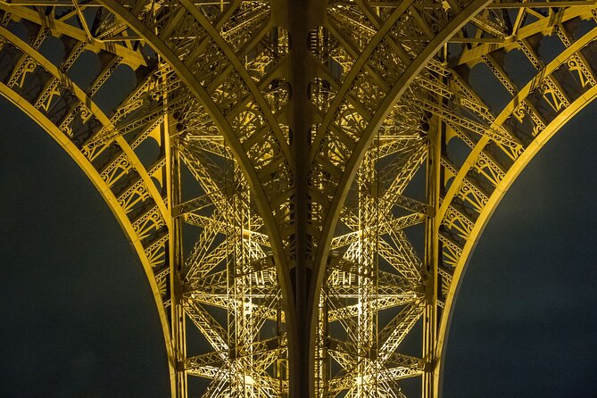 Paris Late Dinner at Eiffel Tower's Madame Brasserie Restaurant - Champagne, wine, and the fine print on drinks