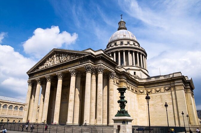 Paris Latin Quarter Pub Crawl Bars and Clubs - Returning to Rue de la Huchette