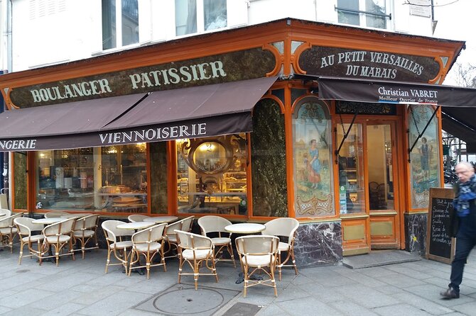 Paris Le Marais Food Tour With 10+ Tastings, Cheese, Wine & More - Croque monsieur and a pause at a brasserie