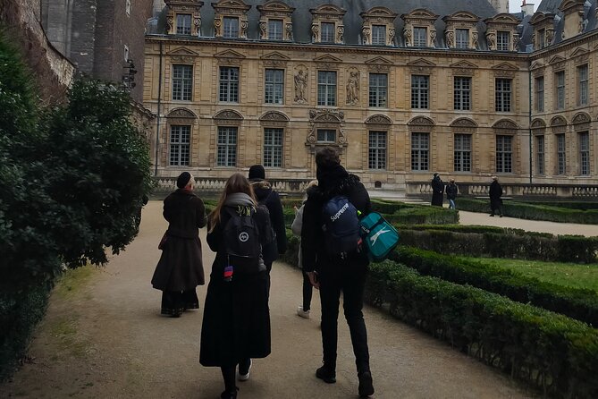 Paris Le Marais Hidden Gems Small Group Tour with Cruise Option - Centre Pompidou sets an unexpected tone
