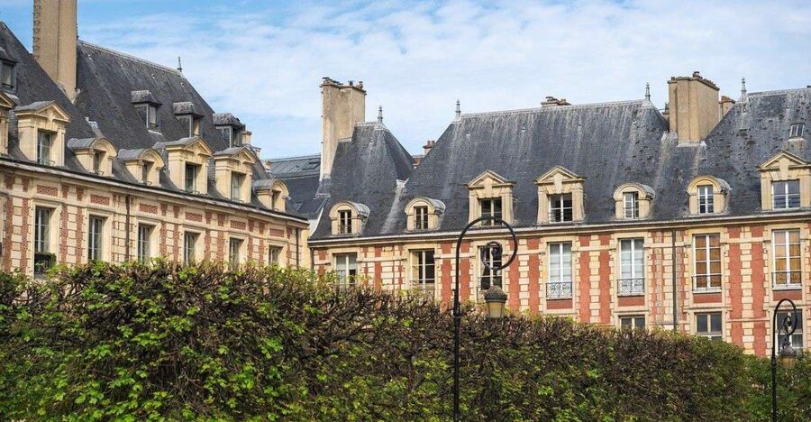 Paris: Le Marais Highlights Guided Small Group Walking Tour - Why Le Marais Is Such a Good Walking District